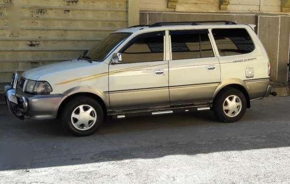 Toyota Revo 2001 GL