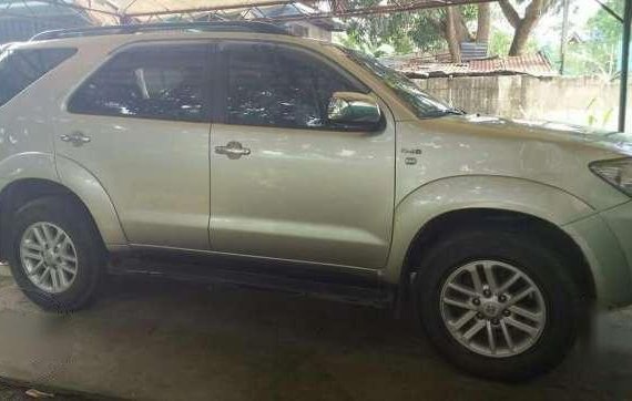 Toyota Fortuner 2010 4x2 AT