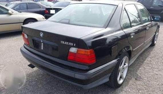 1994 bmw 325i in very good condition