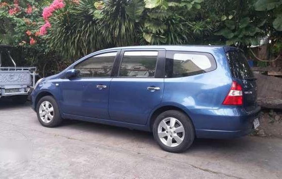 Rush sale 2009 Nissan Livina Automatic