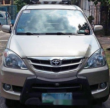 Toyota Avanza 2011 automatic gas for sale 