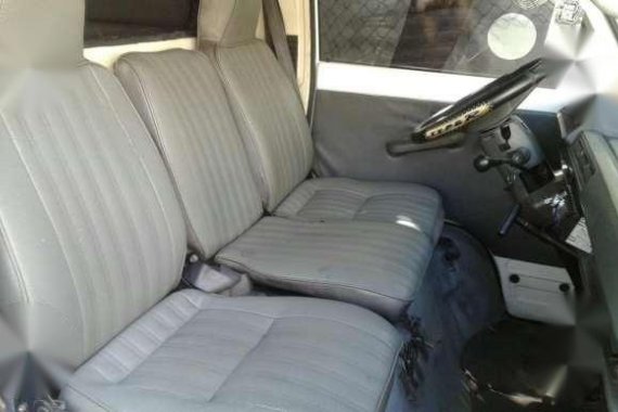 Mitsubishi l300 fb model 2010 dual aircon