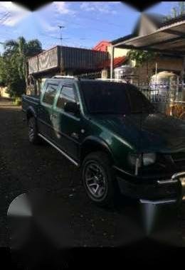Isuzu fuego 2002