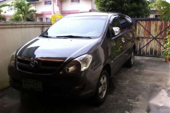 Toyota Innova G 2005 series top of the line