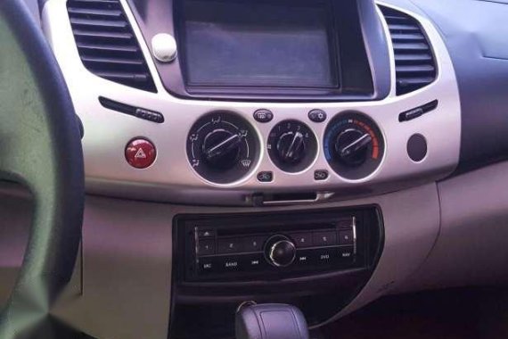 Mitsubishi strada pick up 2014