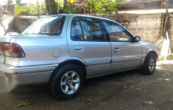 Mitsubishi lancer