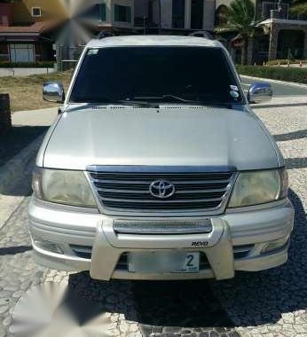 2003 Toyota Revo VX200 for sale