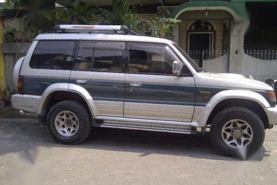 Mitsubishi Pajero 4m40