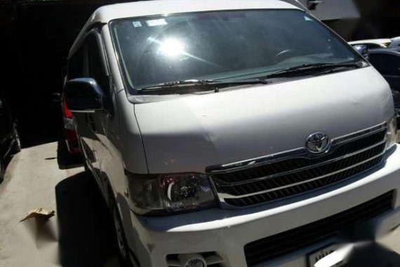 2009 Toyota Hi-Ace Super Grandia for 1090M only