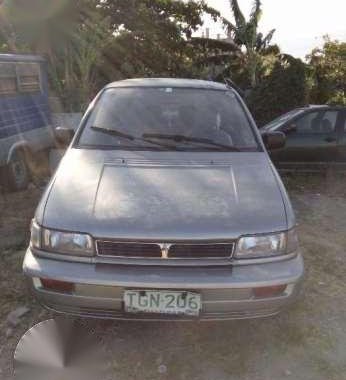 Mitsubishi space wagon 92 model