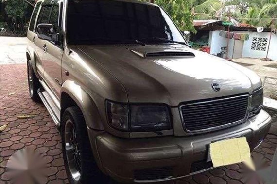 Isuzu Trooper 2002 Skyroof Edition AT Diesel