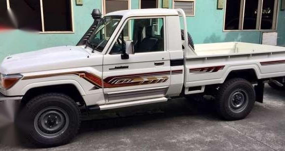 2017 Toyota Land Cruiser LC 70 Pick-up Troop Carrier LC79 LC78 lc200