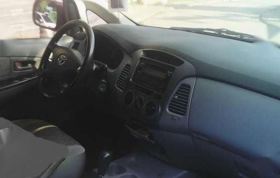 Toyota Innova E all power registered 84 k