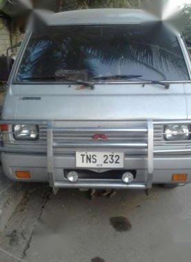 Mitsubishi L300 Versvan