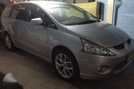 2011 Mitsubishi Grandis in good condition 