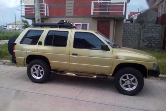 Nissan Terrano 4x4 local diesel manual russhhh