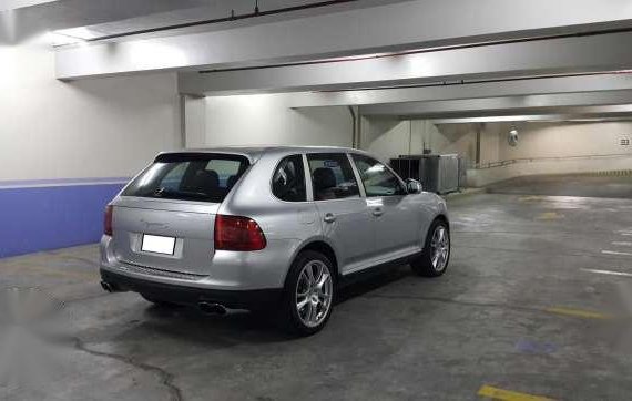 Porsche Cayenne S PGA vs Bmw Fortuner montero ford benz