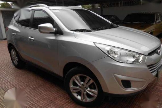 2010 hyundai tucson automatic like rav crv