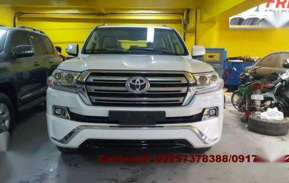 2017 Brand New Toyota Land Cruiser 200 sports Diesel