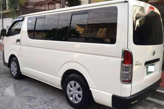 2011 Toyota Hiace Commuter