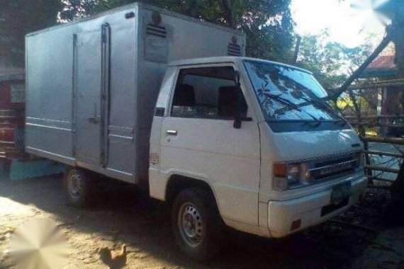 Mitsubishi l300 for sale