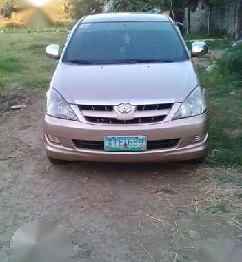 Toyota innova E 2005 for sale