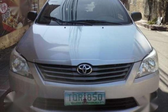 Toyota Innova E diesel AT 2012