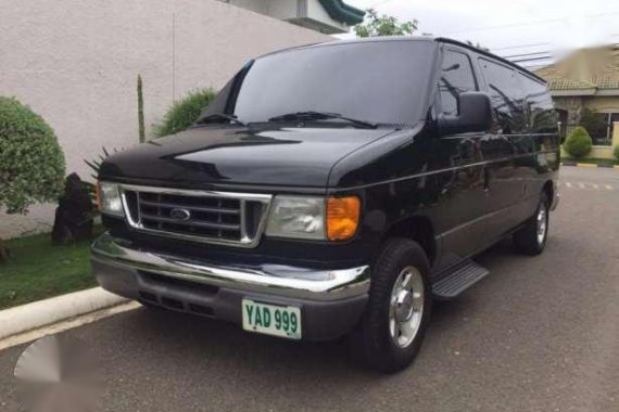 Ford E-150 Van 2005