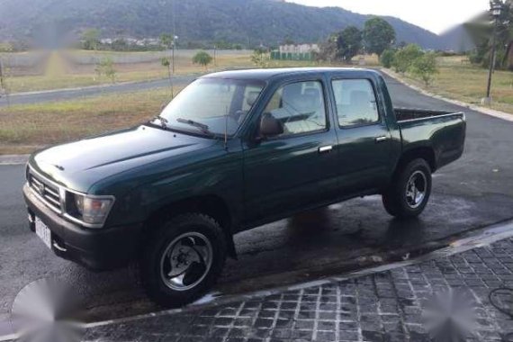 2000 Toyota Hilux