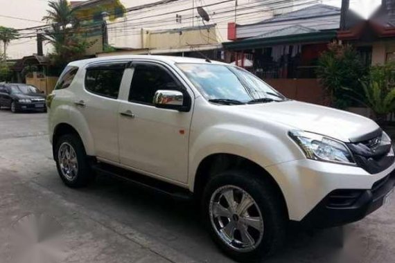 For Sale isuzu Mux 2016 Model MT ( Base Model) Assume Balance