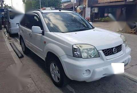 nissan xtrail 2006 4x2 - GAS - fuel efficient - AT