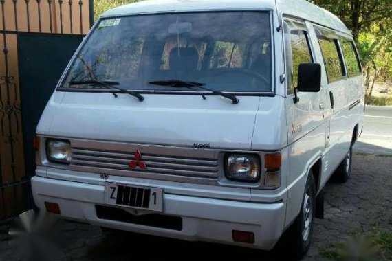 Mitsubishi L300 Versa Van Diesel 05 Model