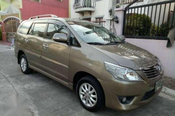 2012 Model Toyota Innova 2.0V for sale