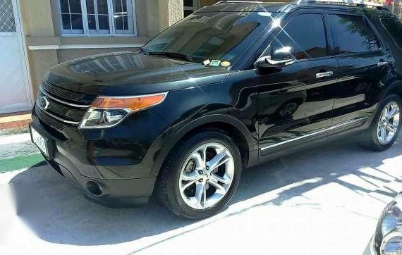Ford Explorer 2015 Top of the line Limited Edition ( Negotiable )