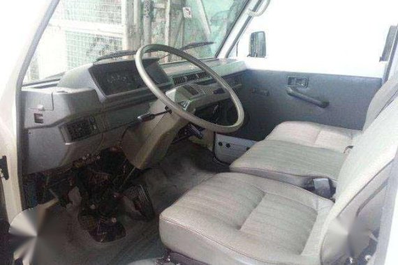 Rush Mitsubishi L300 FB 2010