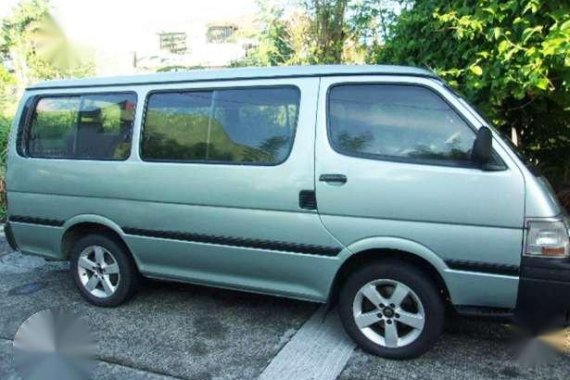 toyota hi-ace grandia 2004 arrived