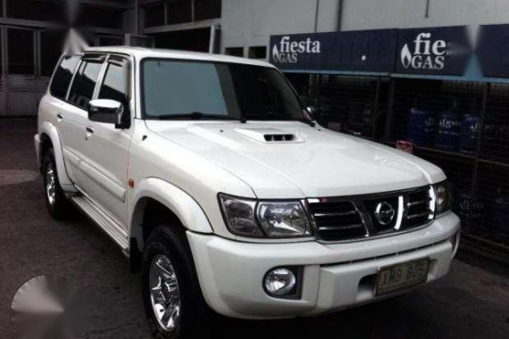 2003 nissan patrol presidential edition 2x4