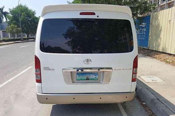 Toyota Hiace Super Grandia 2013