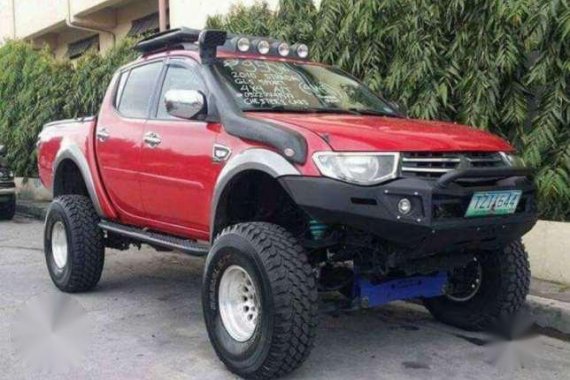 Mitsubishi Strada 3.2L 4x4 4M41 engine l