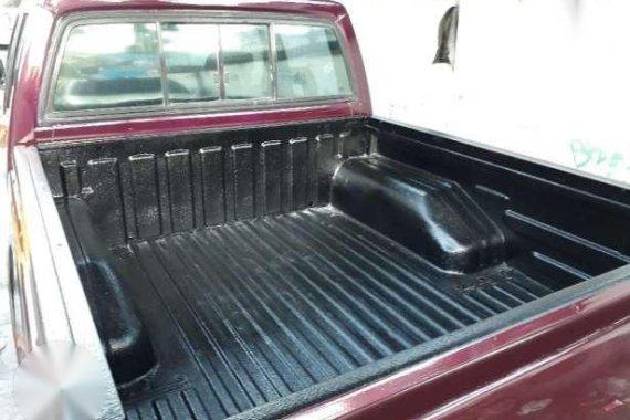 1999 Isuzu Fuego LS 4x2 Pick Up w Camper Shell