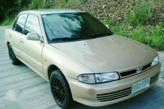 Mitsubishi Lancer Glxi