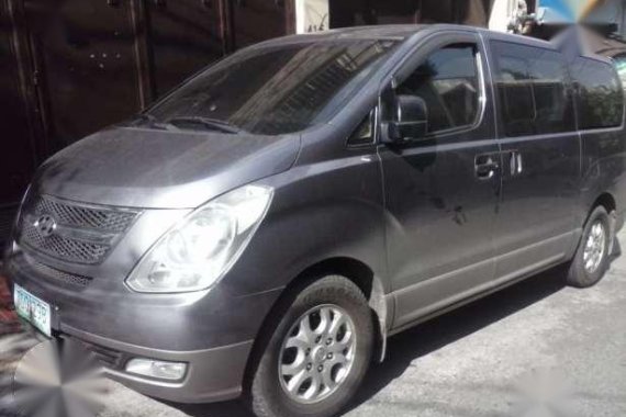 2011 Hyundai grand Starex VGT GOLD