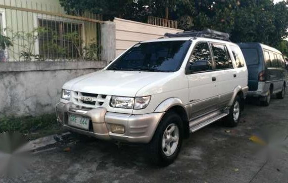 Isuzu Crosswind xuv AT 03mdl