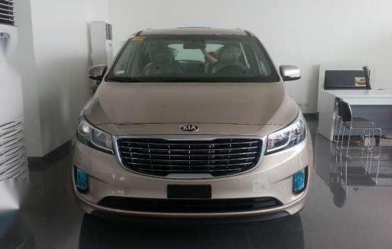 KIA Grand Carnival 2017 7 Seaters All Variants and Color Available