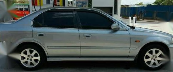 Honda Civic 2000 VTi