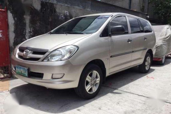 Toyota Innova E VVTi