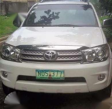 2010 Toyota Fortuner G Diesel AT