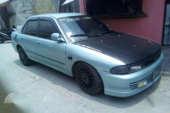 Mitsubishi lancer