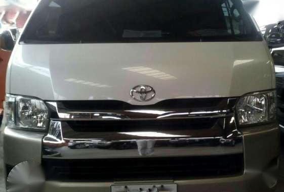 2015 toyota hiace grandia gl automatic