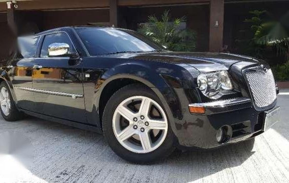 Chrysler 300C like new 23KM!